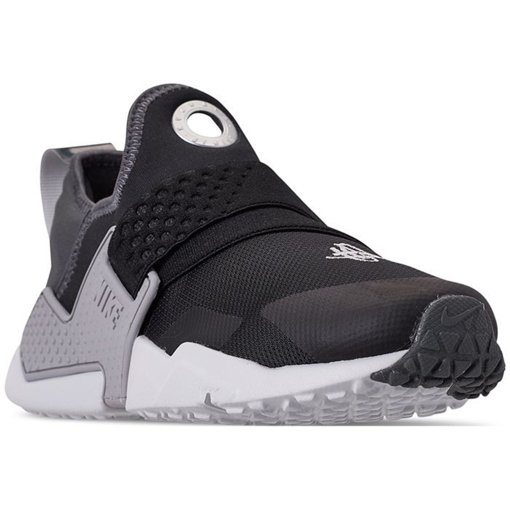 Brand new Nike Boys' Huarache Extreme SE Sneakers